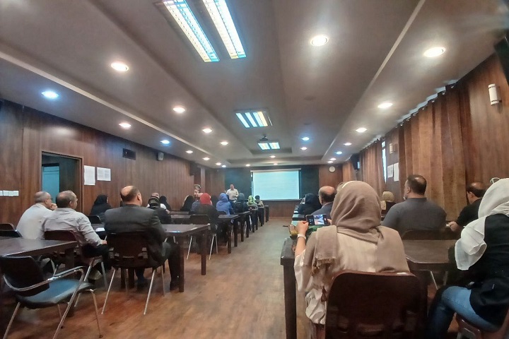 برگزاری نشست با اولیای محترم پایه دوازدهم با موضوع 